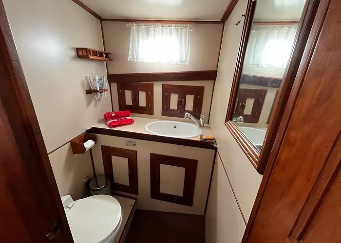 Úszó hotel Seewolf Cuxhaven